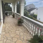 1 * Bibinje