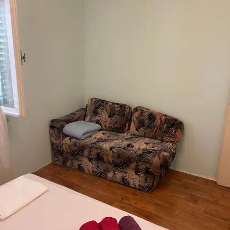 Apartman Holiday Home 1