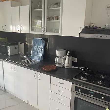 Apartment Holiday Home 1 *
