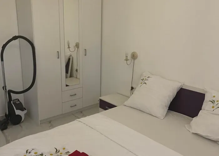 Apartman Holiday Home 1