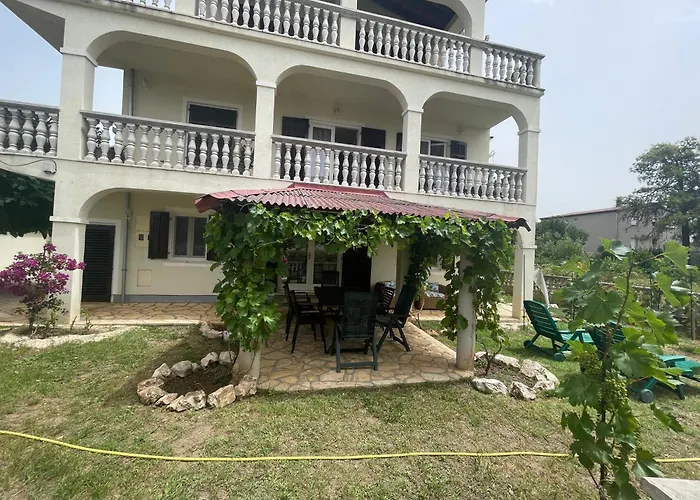 Holiday Home 1 Bibinje